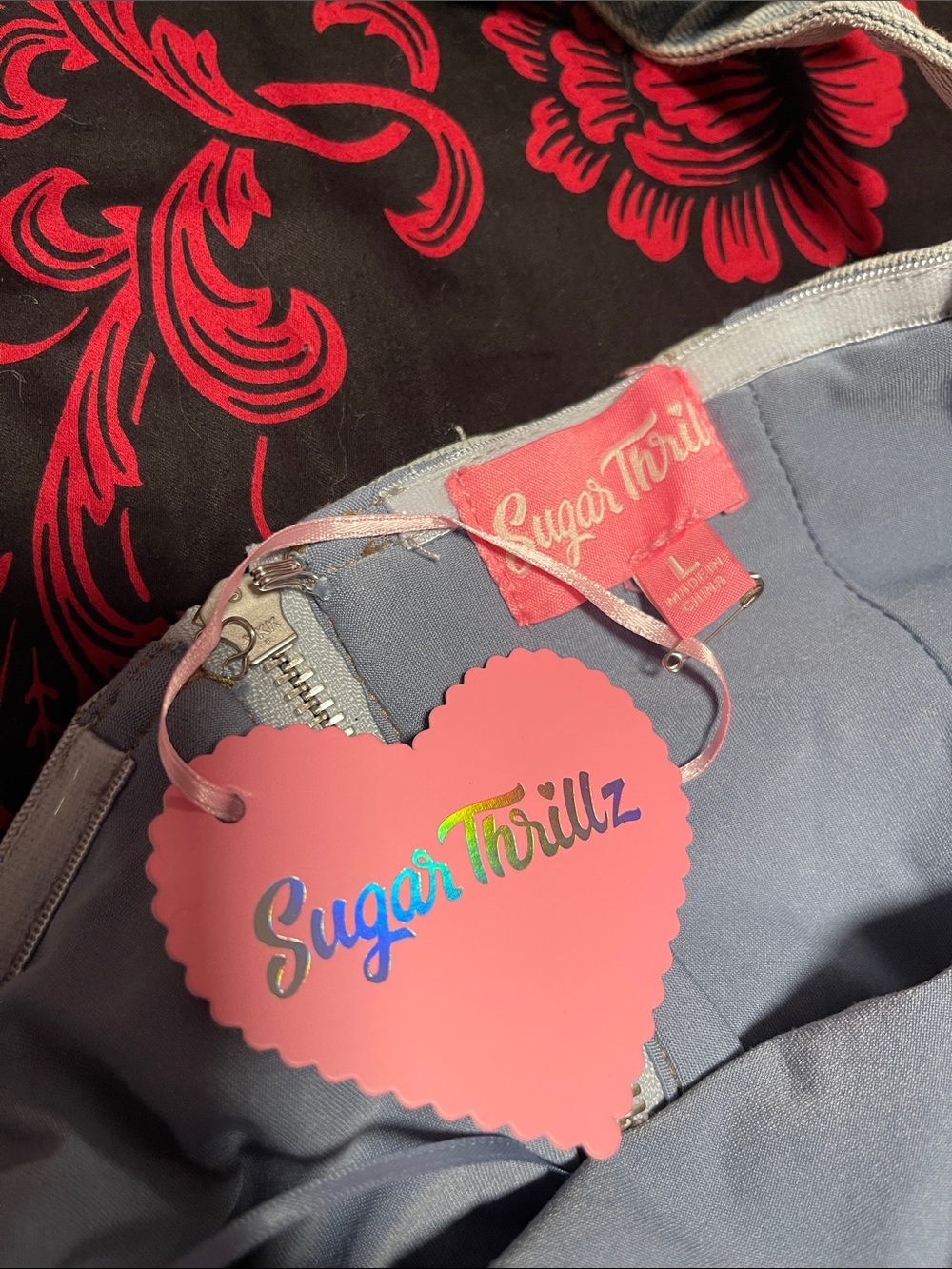 Sugar Thrillz Pink Heart Logo Tag with Light Blue Fabric - Picture 2 of 5